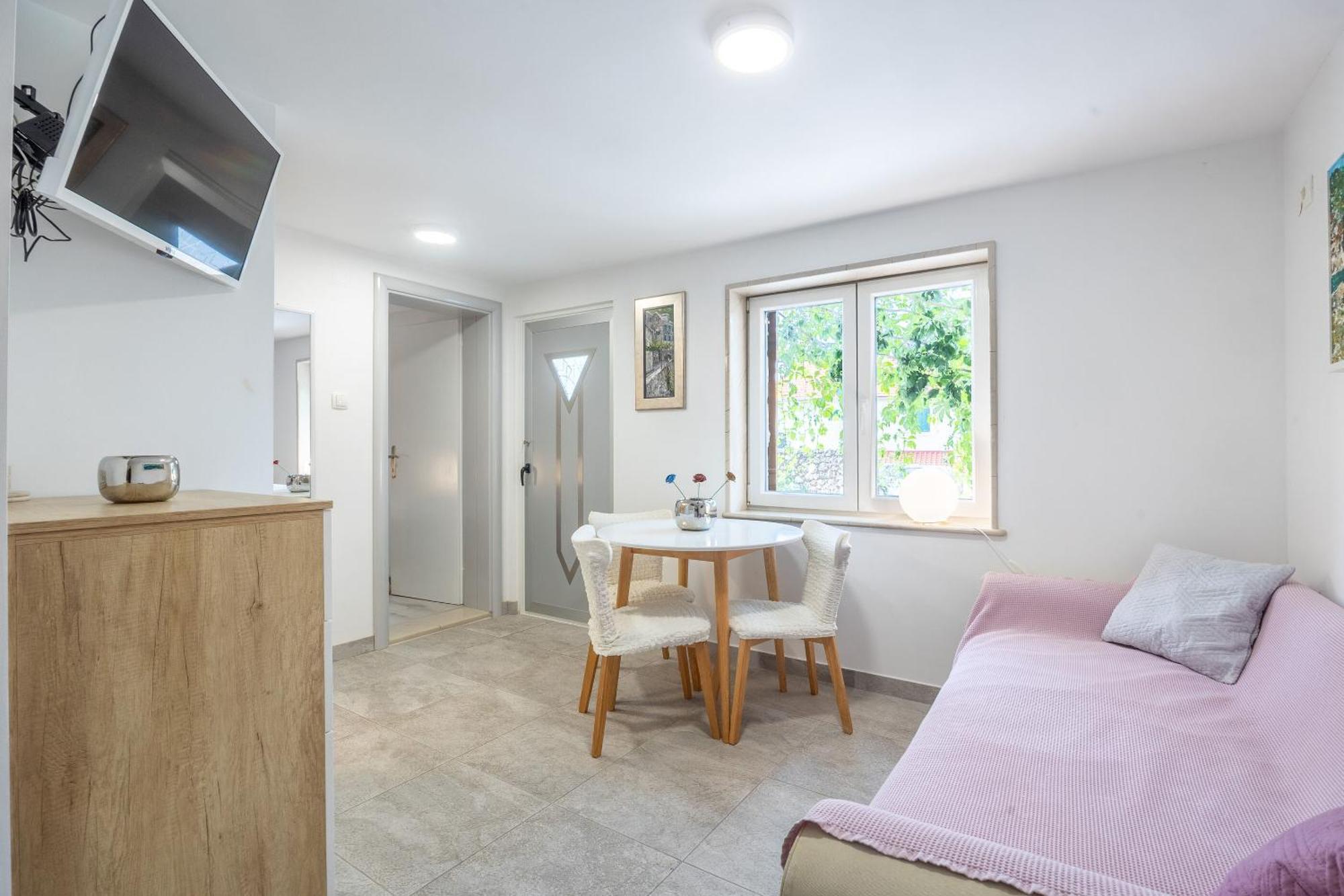 Apartments And Rooms Lea Bol Exterior foto