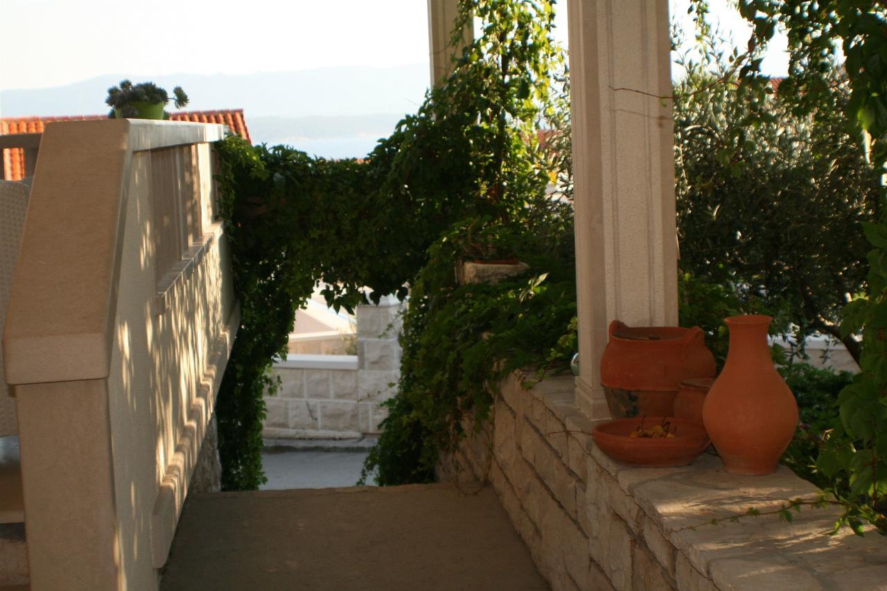Apartments And Rooms Lea Bol Exterior foto